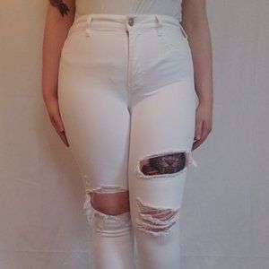 Distressed White High Rise AEO Jegging Size 12